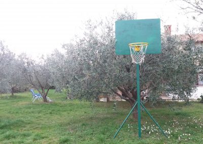 1Titel kl Haus im Olivengarten